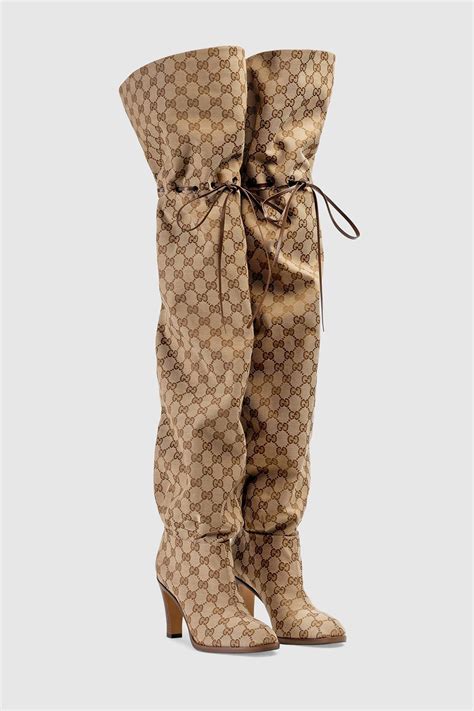 beyonce gucci shoes|beyonce bow top boots.